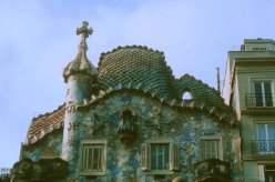 CASA BATTLO