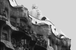 CASA MILA